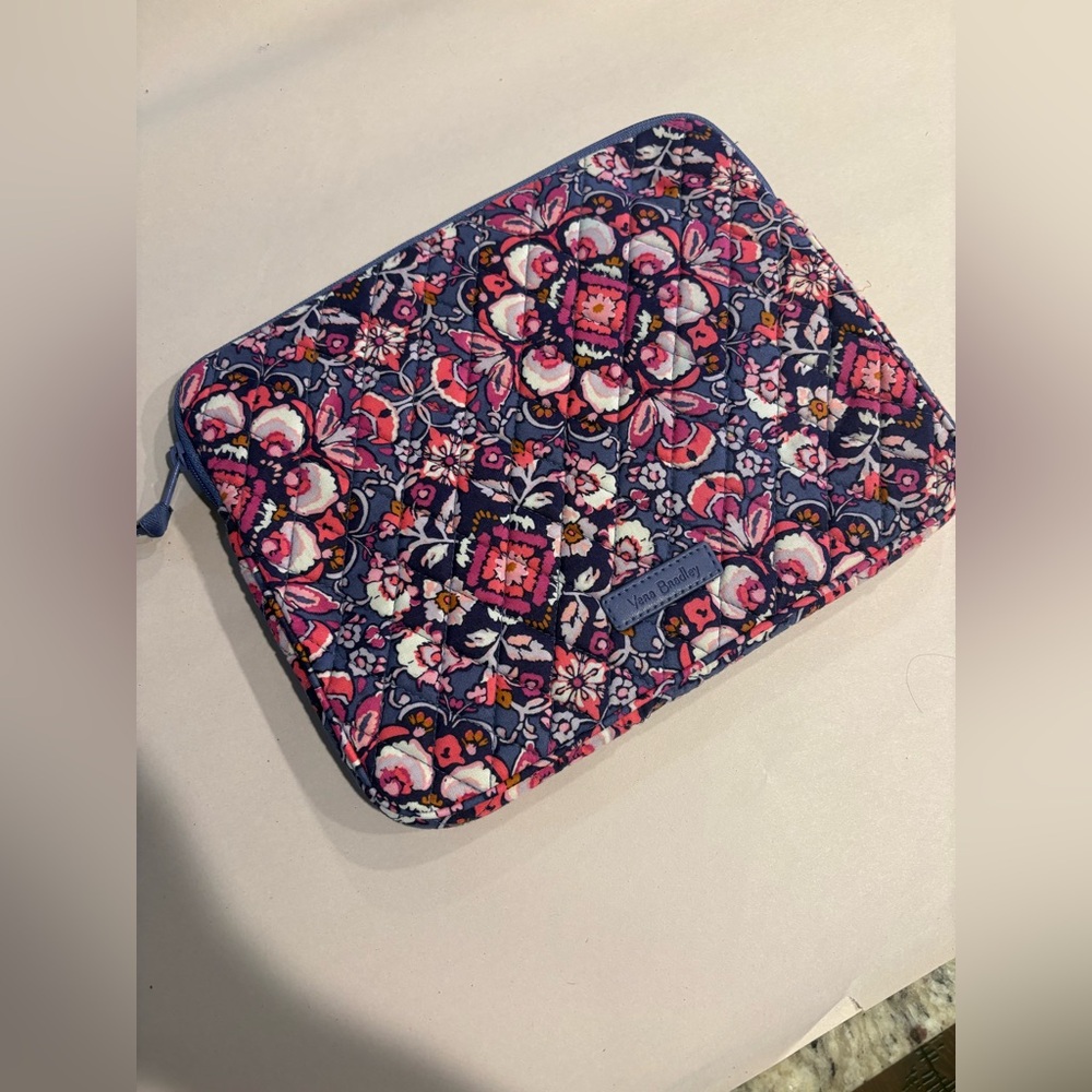 Vera Bradley Navy Floral Quilted Zip Tablet Pouch